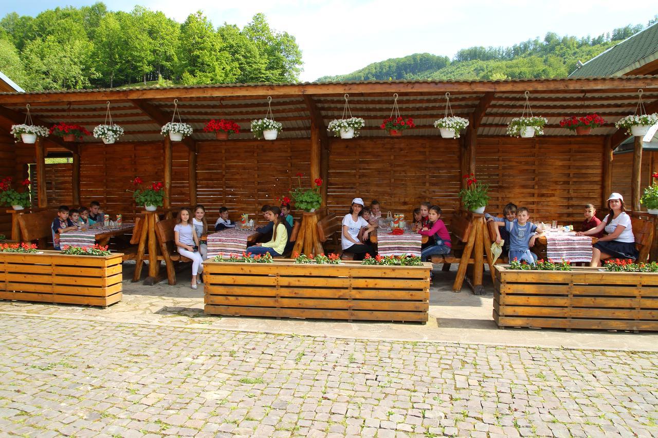 Отель Горнолыжный Комплекс Великий Калина Экстерьер фото